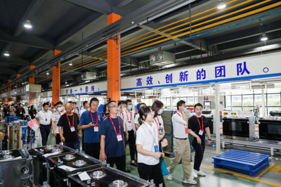 采筑百人考察團走進火星人,戰略合作謀定工程地產行業新未來